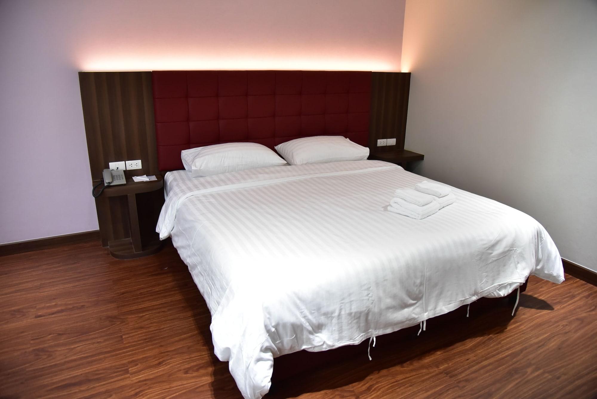 Grand Pink Hotel Hatyai Хатъяй Экстерьер фото