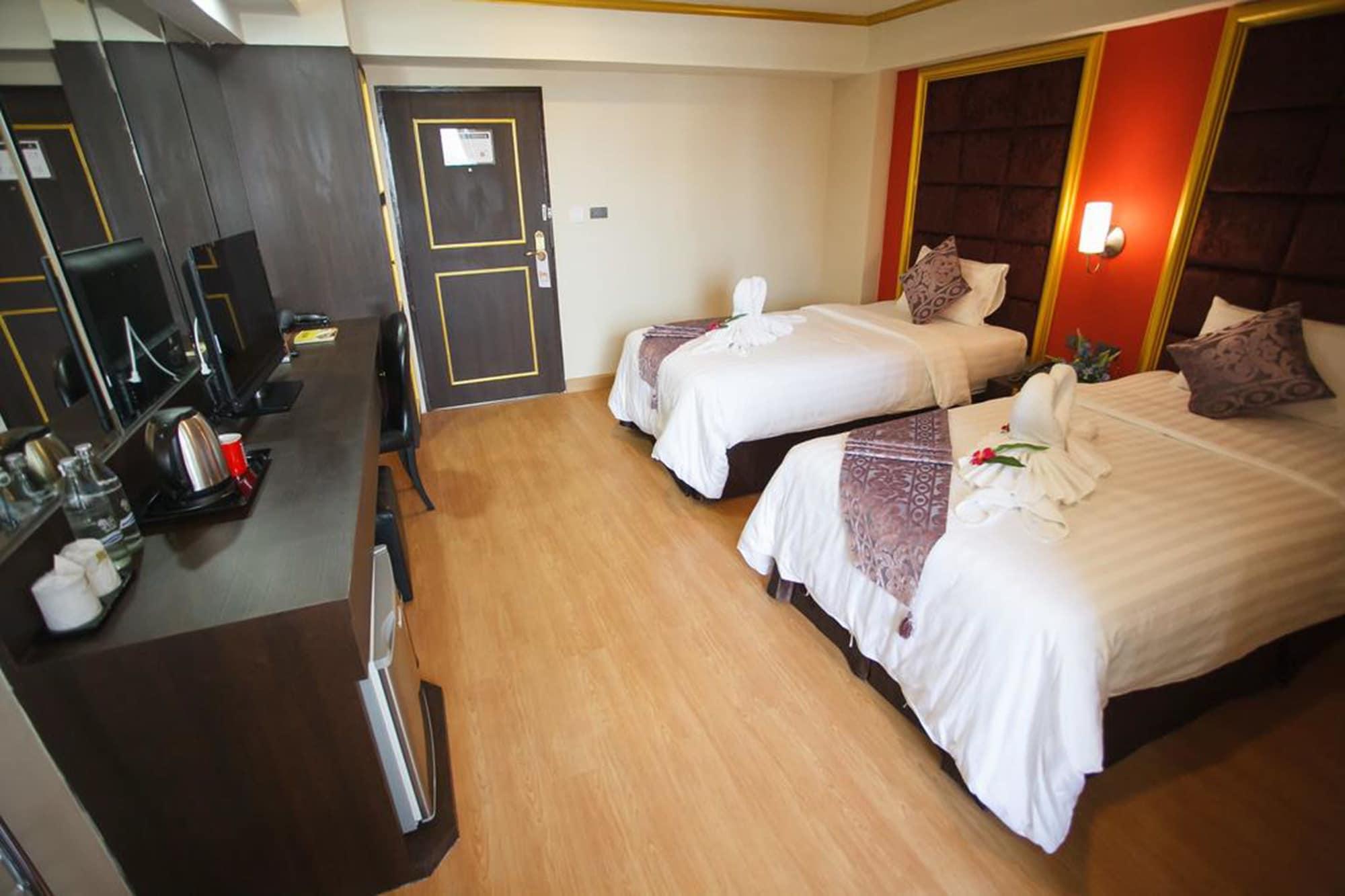 Grand Pink Hotel Hatyai Хатъяй Экстерьер фото