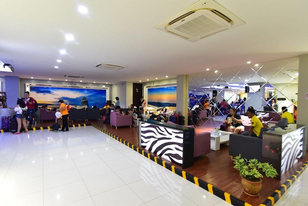 Grand Pink Hotel Hatyai Хатъяй Экстерьер фото