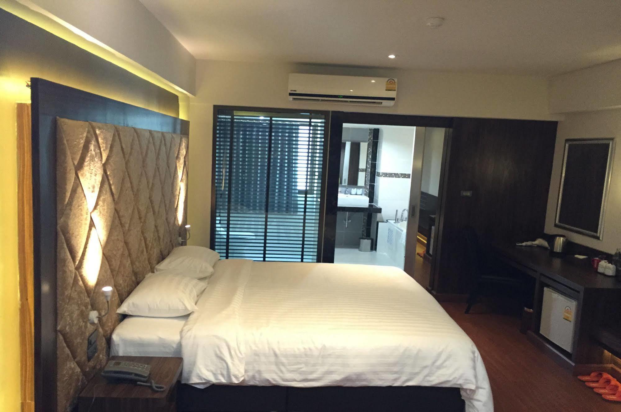 Grand Pink Hotel Hatyai Хатъяй Экстерьер фото